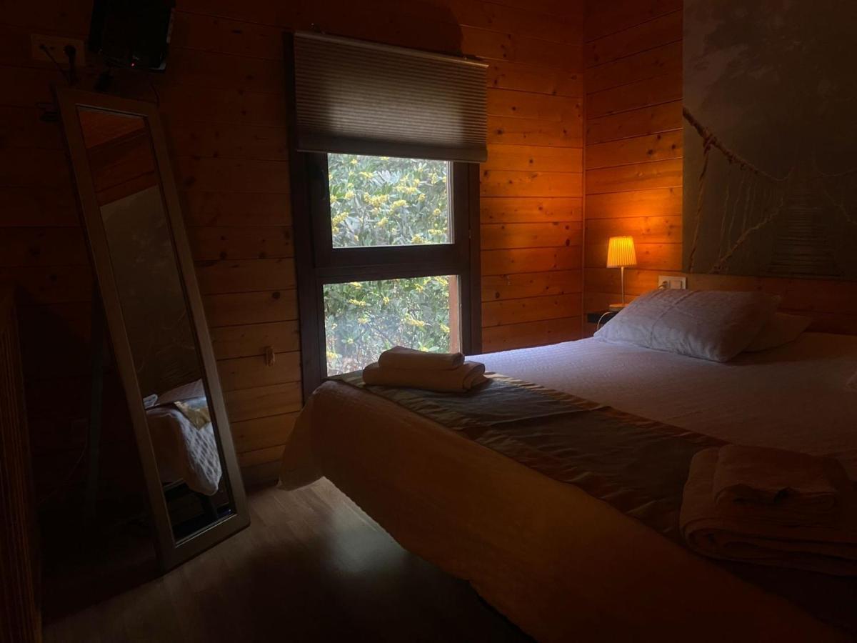 Apartamentos El Bosquet Sant Cugat del Vallès Exteriör bild