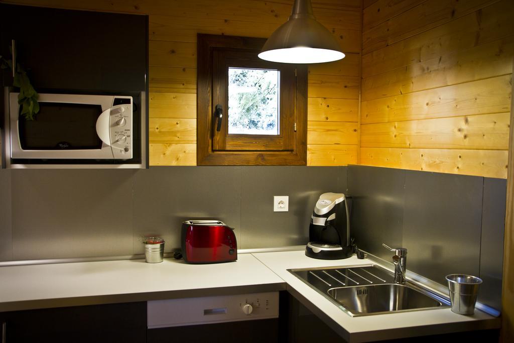 Apartamentos El Bosquet Sant Cugat del Vallès Rum bild
