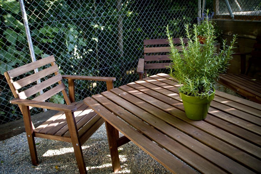 Apartamentos El Bosquet Sant Cugat del Vallès Rum bild