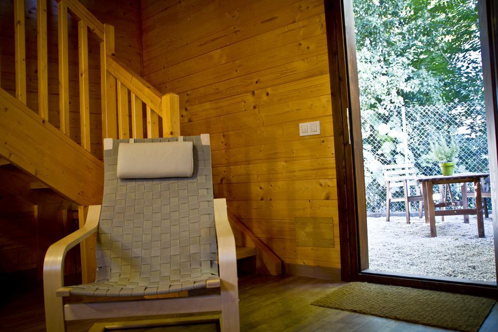 Apartamentos El Bosquet Sant Cugat del Vallès Rum bild