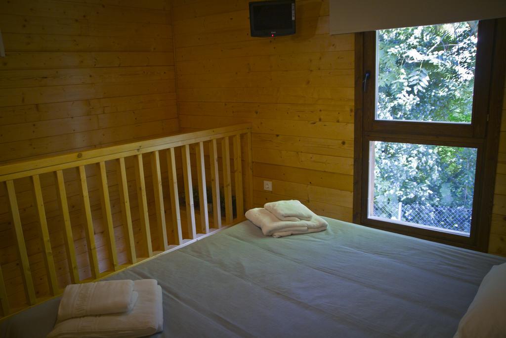 Apartamentos El Bosquet Sant Cugat del Vallès Rum bild